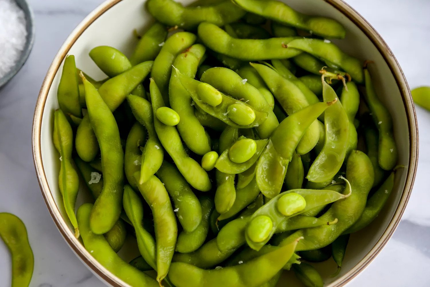 Here’s a simple and delicious recipe for edamame